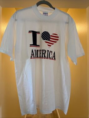 All Sport White "I Heart America" Short Sleeve Tee Size Large 44